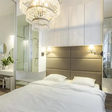 Ah Design Luxury Apartman *