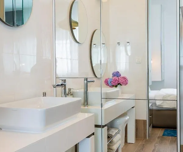 Ah Design Luxury Опатия